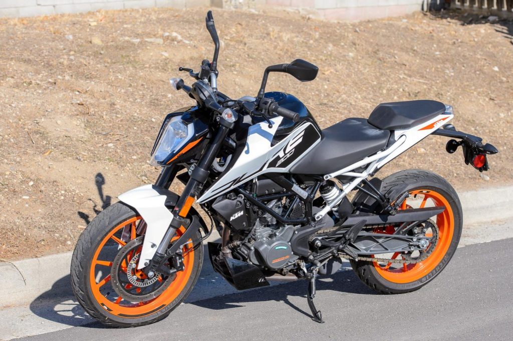 KTM 200 Duke  bike